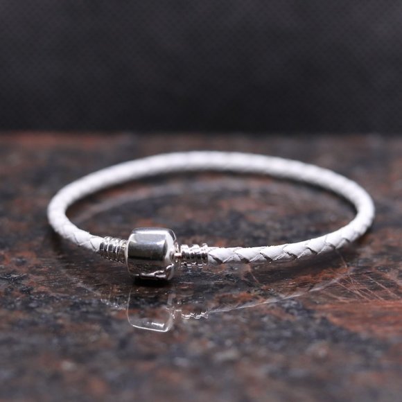 White Leather Bracelet with Sterling Silver Barrel Clasp - BRAND NEW - Picture 2 of 5